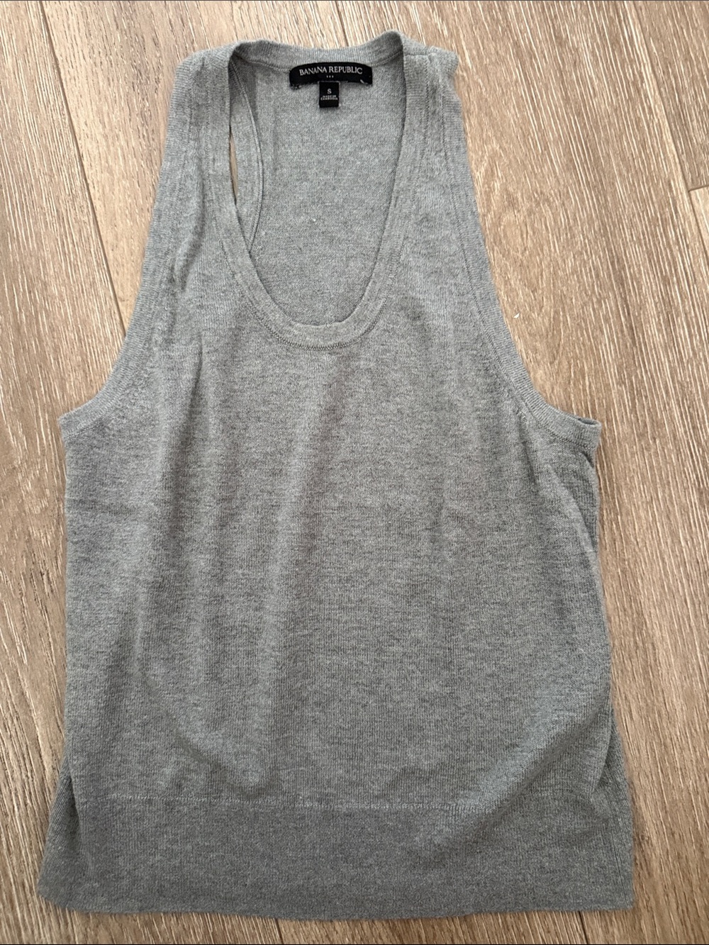 Banana Republic Light Gray Scoop Neck Racerback Tank